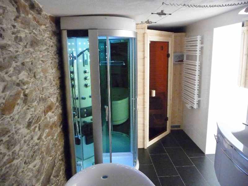 Detailansicht des Wellness-Badezimmers